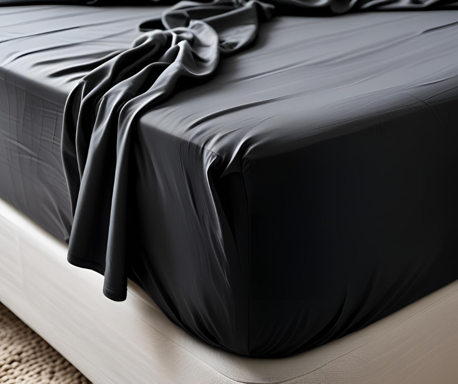 Dark Desire Fitted Sheet (M)